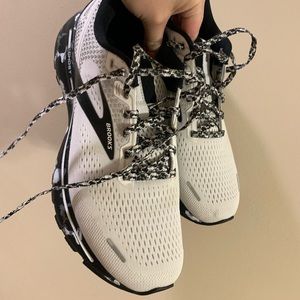 Brooks Ghost 14. Women’s size 9.5, normal width